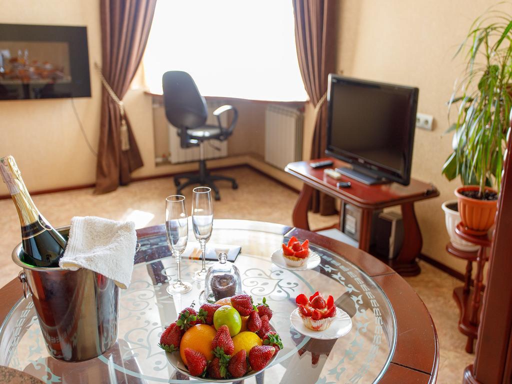 Studio De Luxe With Jacuzzi Суми Екстер'єр фото